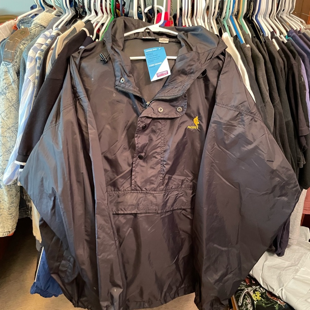 Vintage NBA Indiana Pacers Jacket With Hood And Front Pocket Size 2XL